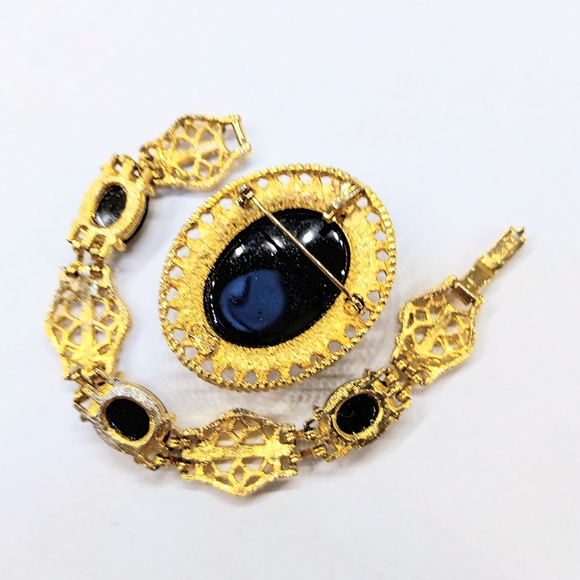 Vintage Celebrity Signed Brooch Bracelet Set - Picture 9 of 10